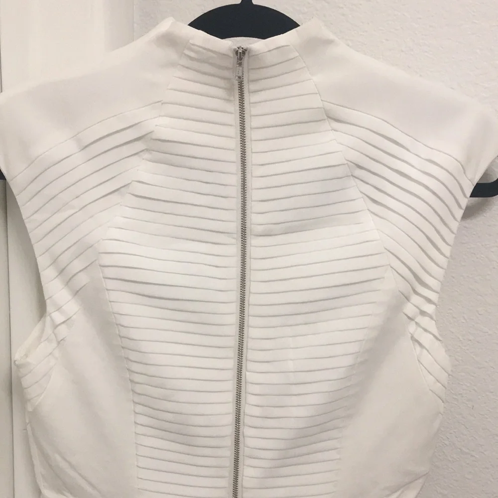 ✨ Moving sale 🚗- Cameo the Label White Slow Motion Mini Dress, Size M - Picture 8 of 12